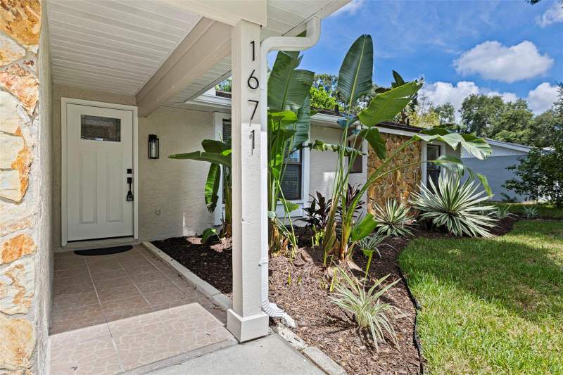 3 bedroom Single Family Residence at 1671 Castlewood Lane, Hammocks The Unit III, Palm Harbor — photo 2