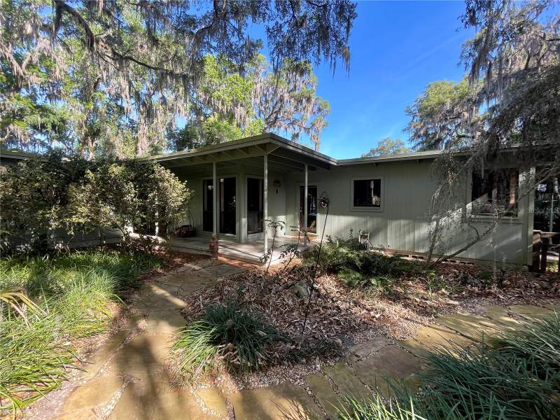 2 bedroom Single Family Residence at 1800 SW 35th Place, Gainesville, Gainesville — photo 4
