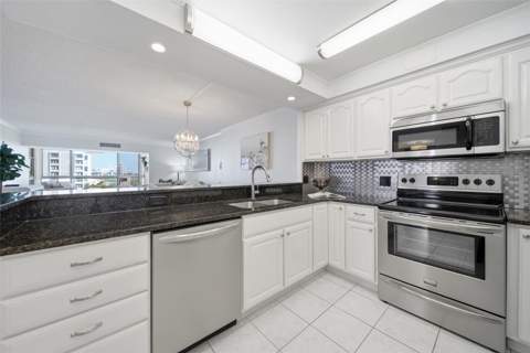 830 S Gulfview Boulevard #604, Clearwater Beach FL - photo 15 of 36