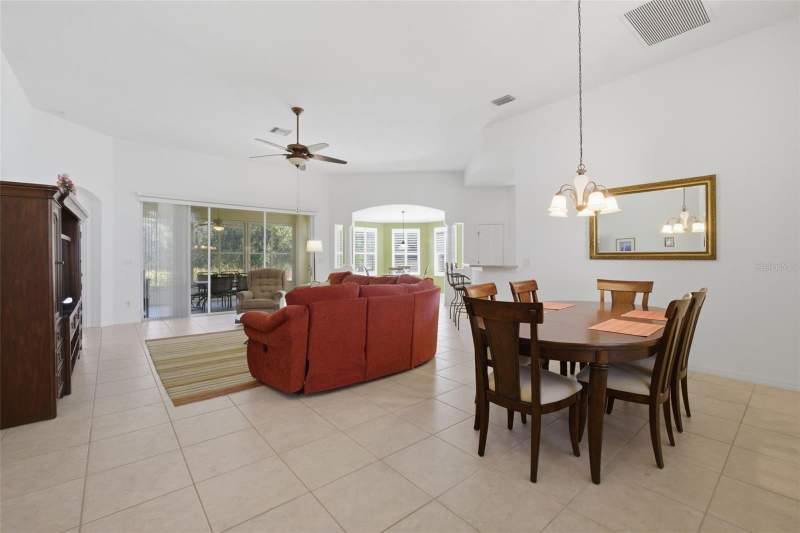 3 bedroom Single Family Residence at 5922 Sage Leaf Place, Legacy Of Leesburg, Unit 06, Leesburg — photo 4