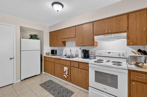 445 S Grandview Street #8, Mount Dora FL - photo 15 of 25