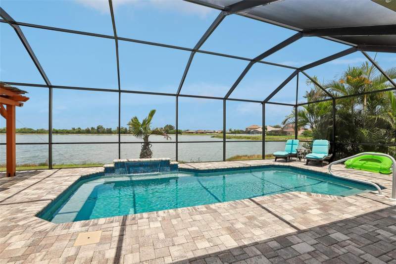 4 bedroom Single Family Residence at 809 Seminole Sky Drive, Bahia Lakes Phase 2, Ruskin — photo 2