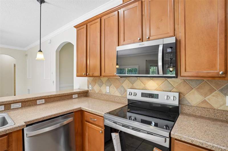 6 bedroom Single Family Residence at 2331 Carnation Hill Court, Cypress Lakes Pcls D & L, Orlando — photo 4