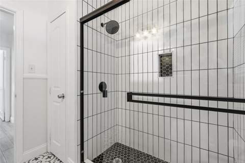 2855 Valencia Way, St Petersburg FL - photo 16 of 37