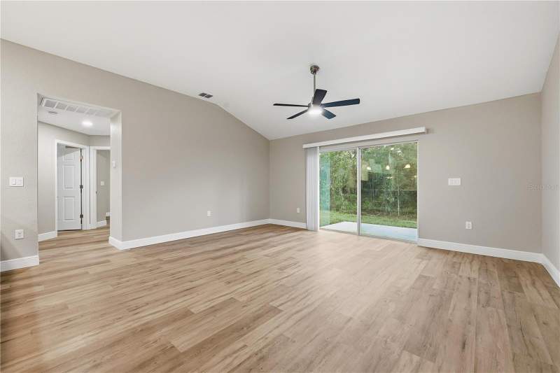 3 bedroom Single Family Residence at 13269 SE 43rd Terrace, Belleview Heights Estate, Belleview — photo 5
