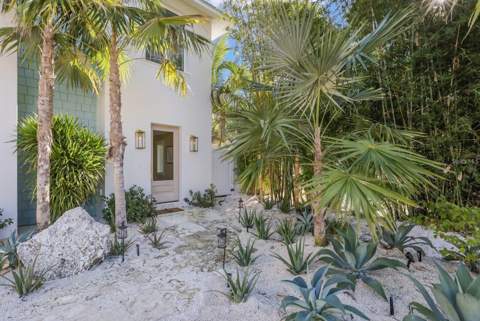 6930 Longboat Drive, Longboat Key FL - photo 6 of 6