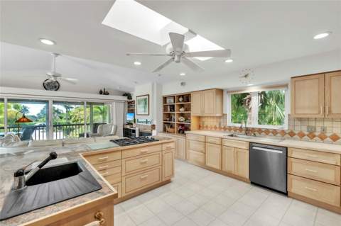103 Sunset Lane, Anna Maria FL - photo 15 of 54