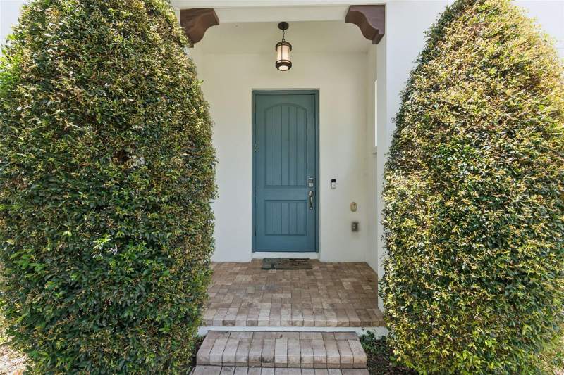 3 bedroom Townhouse at 8932 Bismarck Palm Drive, Lakeshore Preserve Ph 1, Winter Garden — photo 2