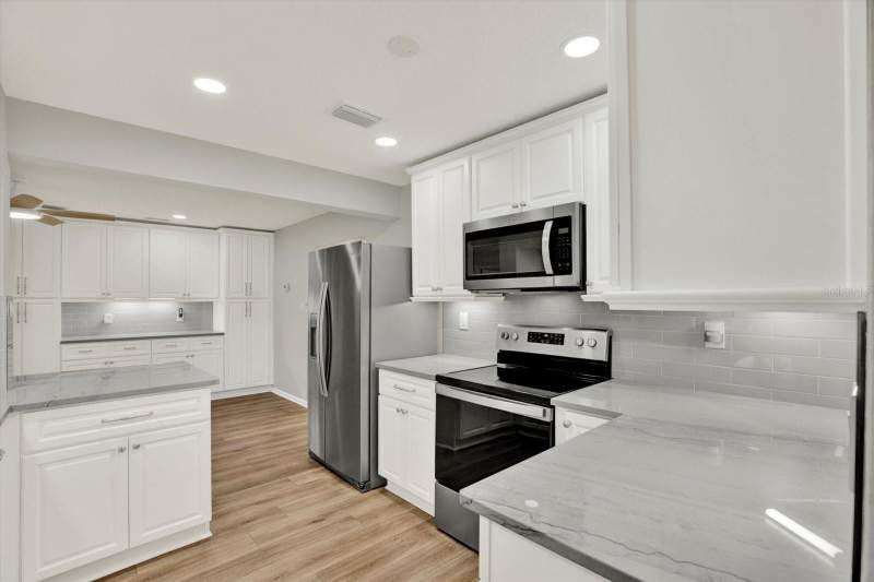 4 bedroom Single Family Residence at 1820 Northwood Drive, Southwood, Clearwater — photo 4