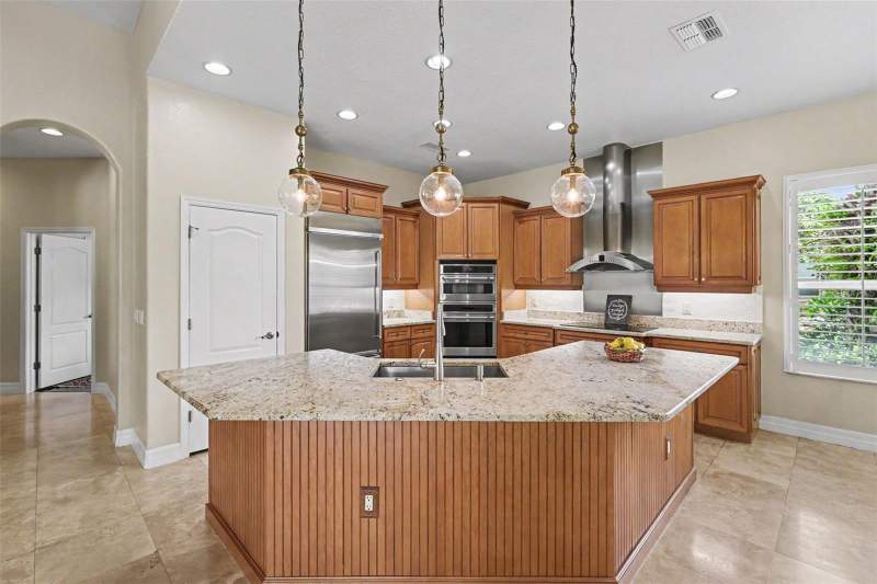 4 bedroom Single Family Residence at 2912 Hampton Place Court, Walden Lake, Plant City — photo 3