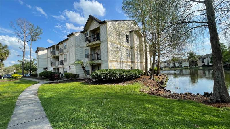 1948 LAKE ATRIUMS CIRCLE #113 home for sale in Plaza Millenium