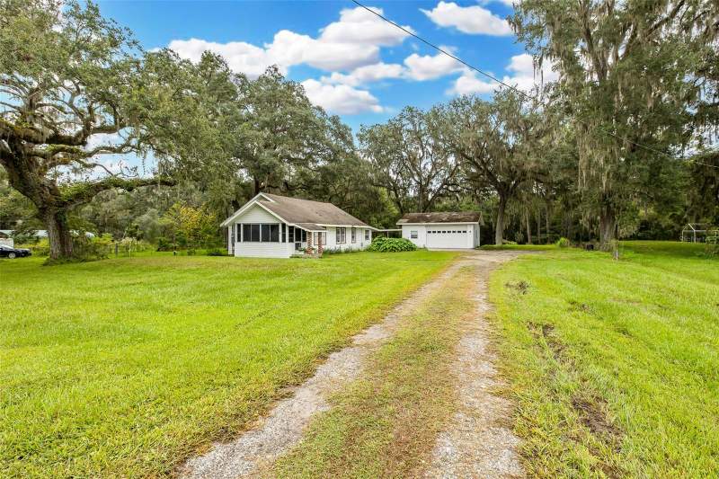 2 bedroom Single Family Residence at 1205 S Main Street, Reids Sub, Brooksville — photo 3