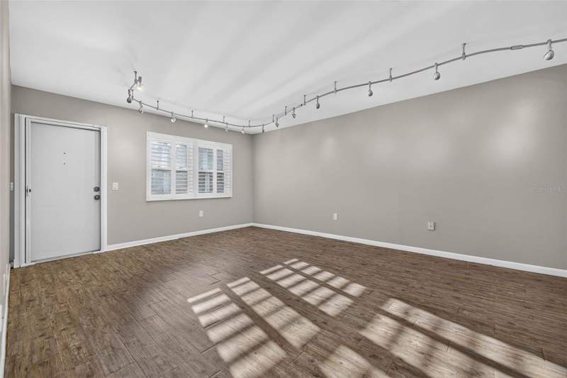 2 bedroom Condominium at 6015 19th Street #215, Town Apts Condo, St Petersburg — photo 5