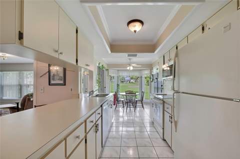7159 Crown Oaks Drive, Spring Hill FL - photo 16 of 62