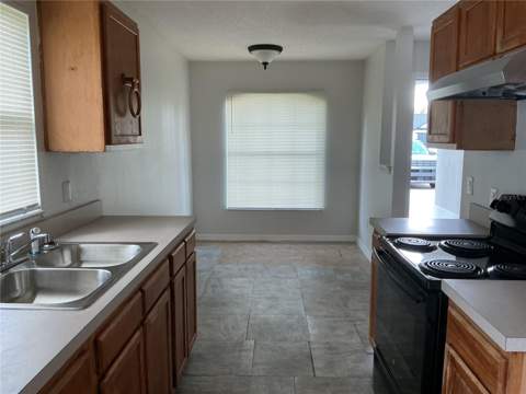 2513 Daffadil Terrace, Sanford FL - photo 9 of 46