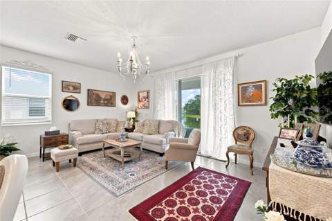 32898 Pez Landing Lane, Wesley Chapel FL - photo 8 of 35