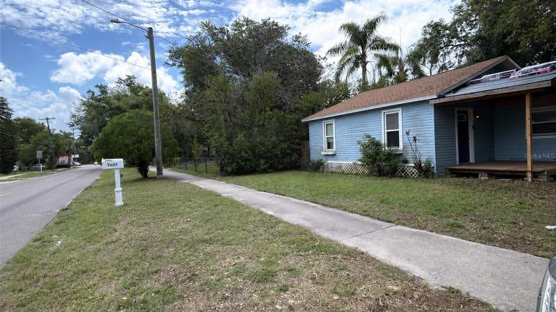 3 bedroom Single Family Residence at 1311 E Sligh Avenue, Old Seminole Heights, Tampa — photo 2