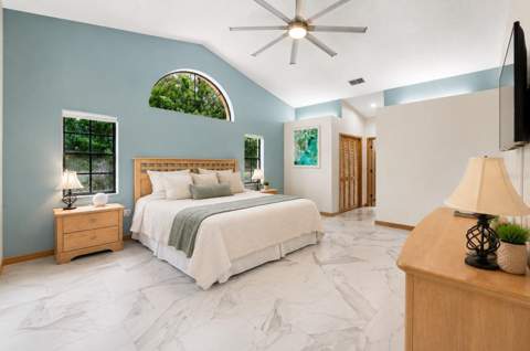 10307 Waters Edge Court, Weeki Wachee FL - photo 23 of 46