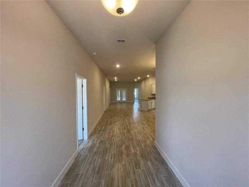 4 bedroom Single Family Residence at 13374 Ogden Glade Road, Abbey Glen Phase Two, Dade City — photo 2