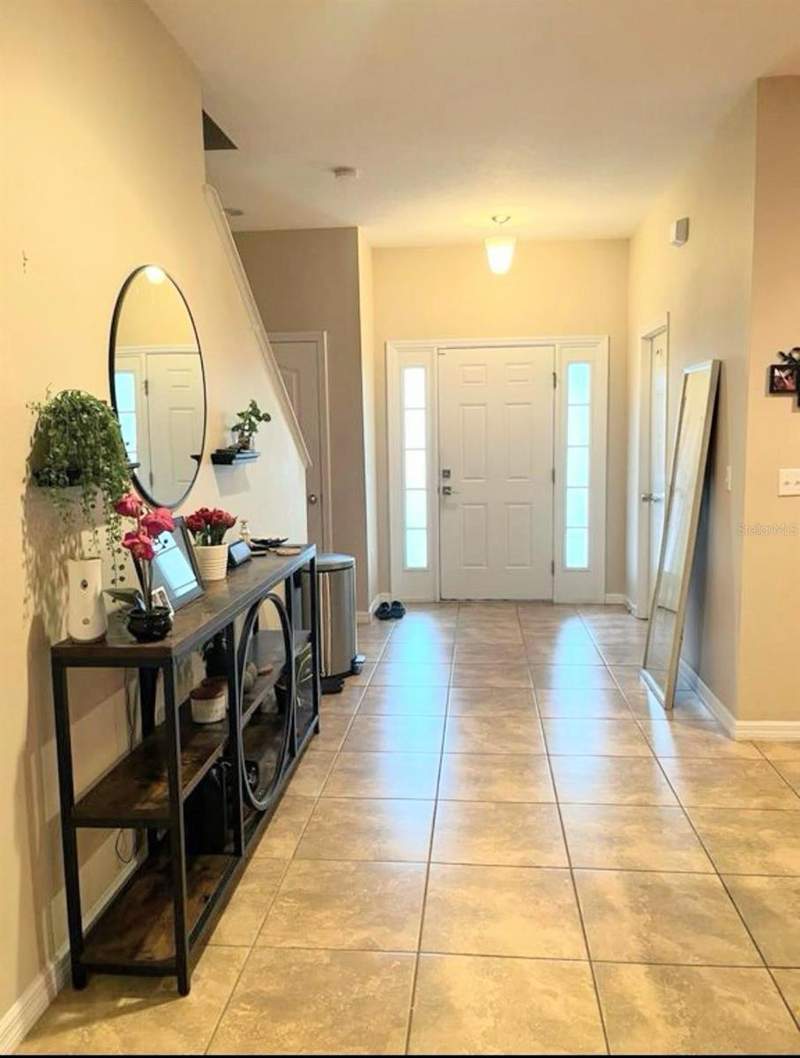 3 bedroom Townhouse at 13805 River Fish Court, Hidden River Twnhms Ph 1, Tampa — photo 3