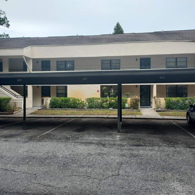 River Oaks CondoCondos for Sale in Tampa, FL