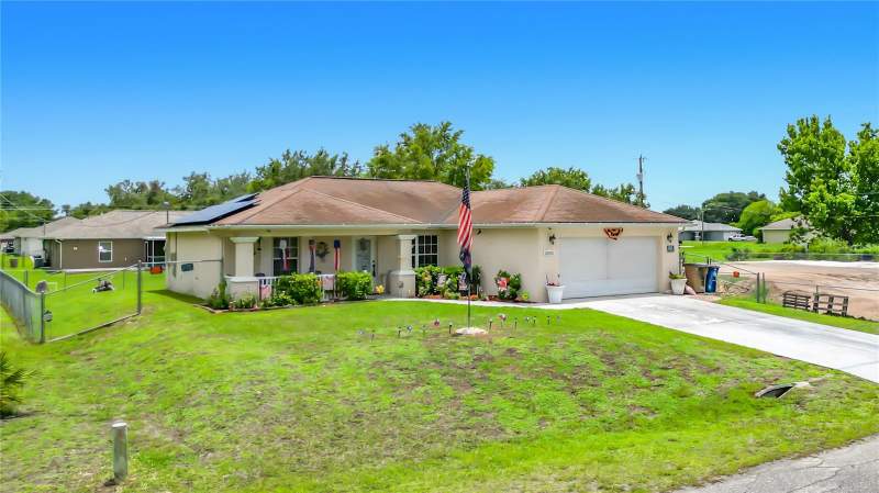3 bedroom Single Family Residence at 2903 38th Street, Lehigh Acres, Lehigh Acres — photo 2