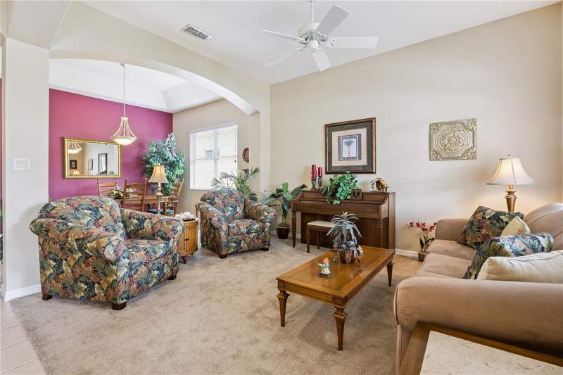 3 bedroom Single Family Residence at 24403 Amberleaf Court, Plantation At Leesburg Rosedown Village Lt, Leesburg — photo 3