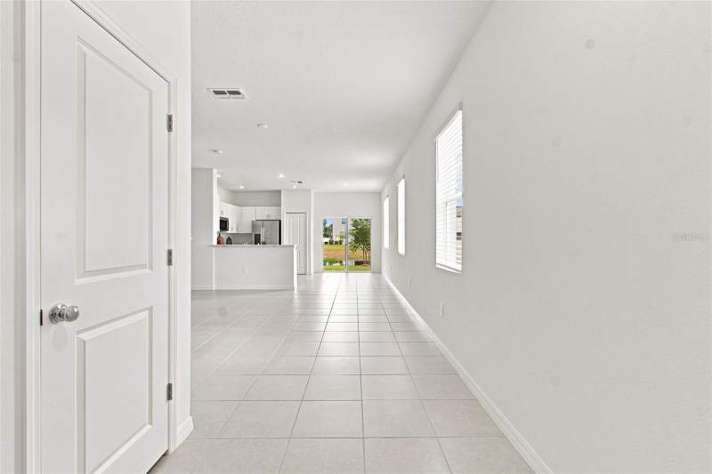 2 bedroom Townhouse at 36159 Risa Michele Street, Townes/Windsong, Zephyrhills — photo 3