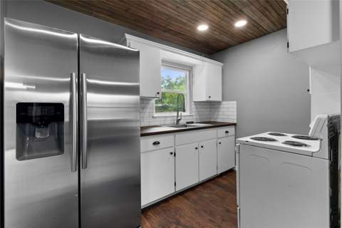 460 E 3rd Street, Chuluota FL - photo 6 of 6