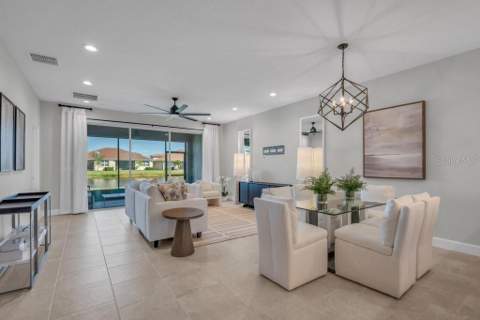 4922 Sienna Isles Avenue, Wimauma FL - photo 17 of 44