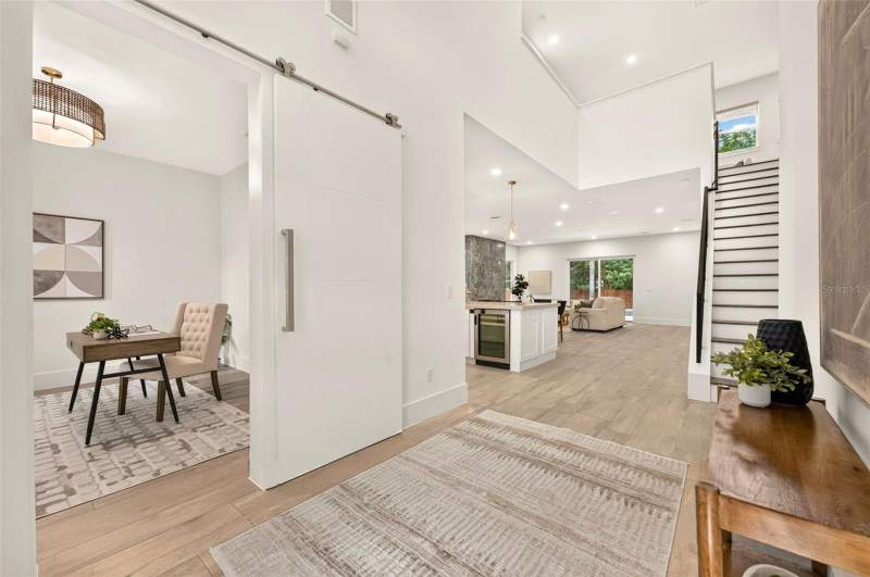 4 bedroom Single Family Residence at 2343 Versailles Avenue, Fontainebleau, Winter Park — photo 3