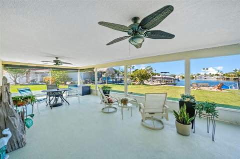3711 Floramar Terrace, New Port Richey FL - photo 14 of 83