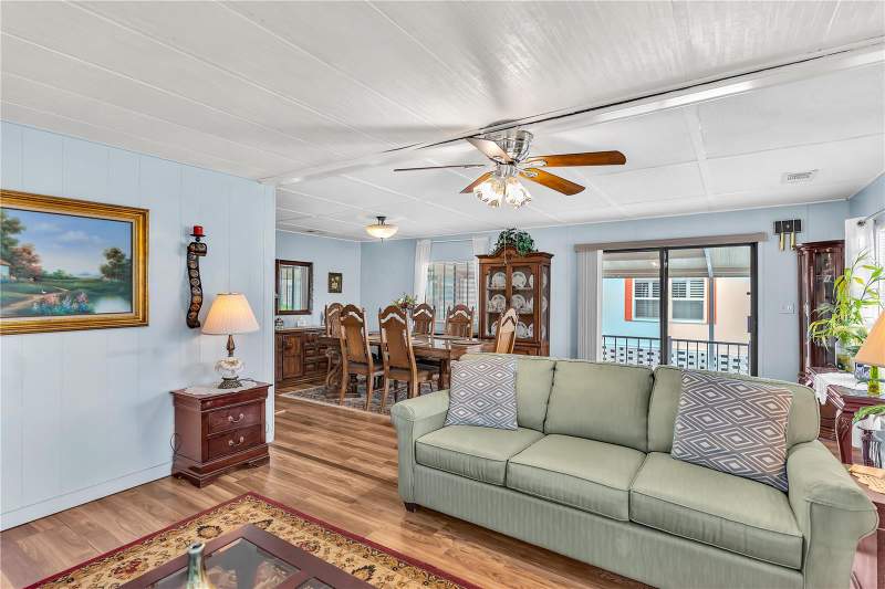 2 bedroom Manufactured Home at 38546 Stafford Drive, Shady Oaks Mobile Modular Estates, Zephyrhills — photo 5