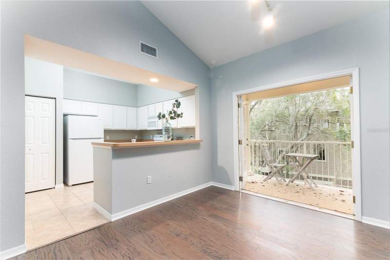 2 bedroom Condominium at 4850 SW 91st Terrace #301, Haile Village Ctr Condo, Gainesville — photo 3