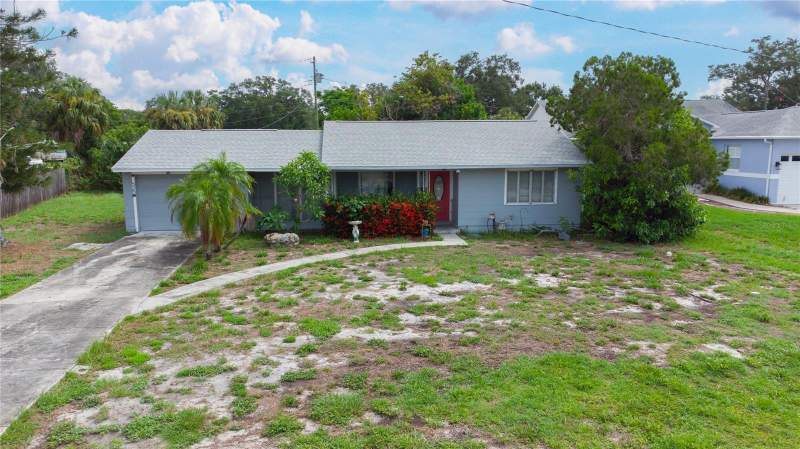 2 bedroom Single Family Residence at 525 HAMPTON AVENUE, EDGEMOOR ESTATES, ST PETERSBURG — photo 1
