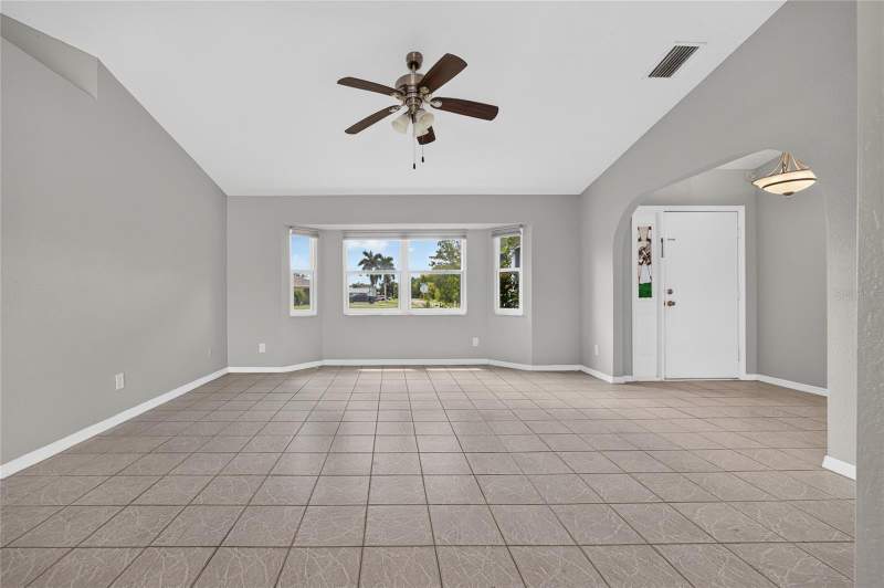 3 bedroom Single Family Residence at 881 Riviera Lane, Port Charlotte Sec 023, Port Charlotte — photo 5