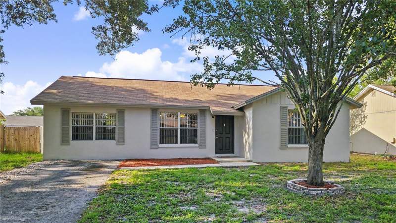 4 bedroom Single Family Residence at 7419 Ivory Terrace, Seven Spgs Homes, New Port Richey — photo 2