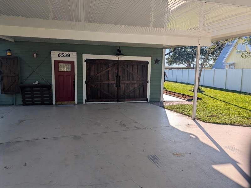 3 bedroom Single Family Residence at 6538 US Highway 441, Great Lake Sub, Okeechobee — photo 2