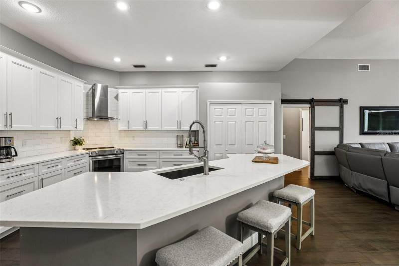 4 bedroom Single Family Residence at 1522 Eagle Nest Circle, Glen Eagle Unit 4, Winter Springs — photo 3