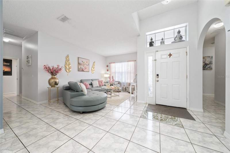 4 bedroom Single Family Residence at 661 Elbridge Drive, Poinciana Village 2 Nbhd 3, Kissimmee — photo 4
