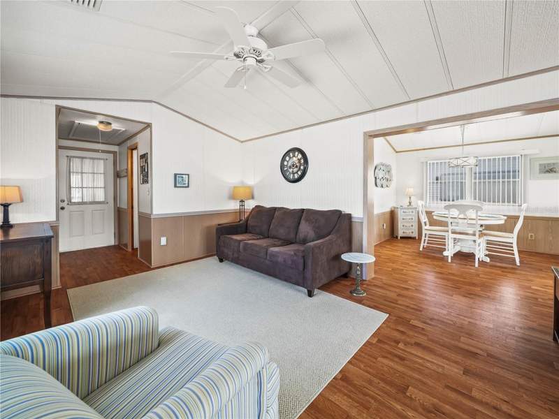 1 bedroom Manufactured Home at 108 Silversides Street, Saddlebag Lake, Lake Wales — photo 3
