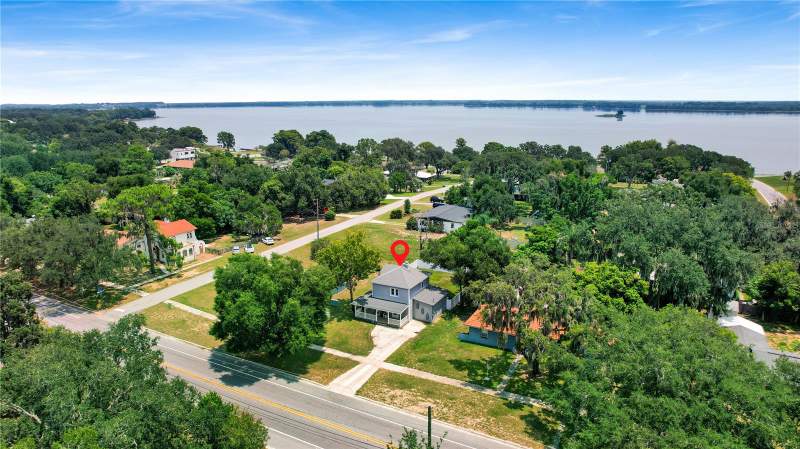 302 S PALM AVENUE home for sale in Howey