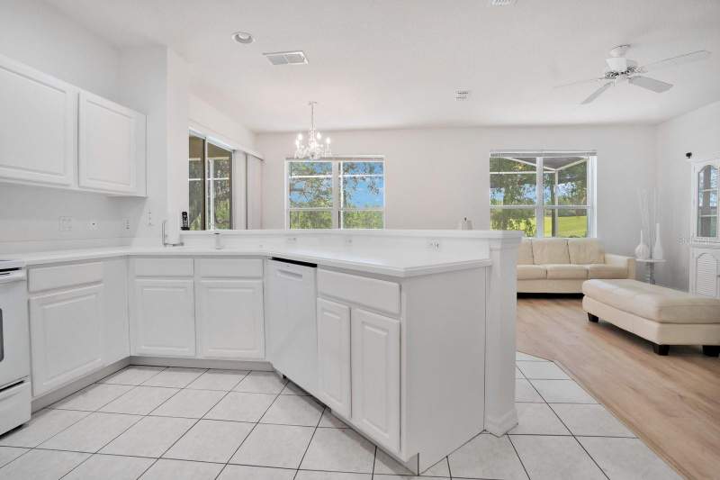 4 bedroom Single Family Residence at 1207 LEGENDARY BOULEVARD, BEACON RIDGE AT LEGENDS, CLERMONT — photo 4