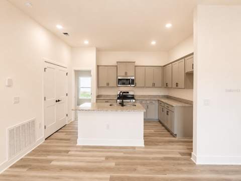 12964 Kent Bradley Street, Dade City FL - photo 8 of 24