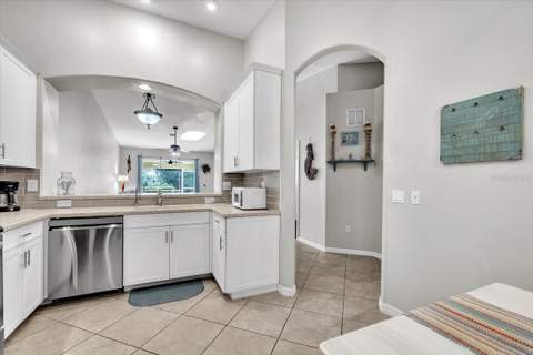 319 Monaco Drive #8, Punta Gorda FL - photo 17 of 49
