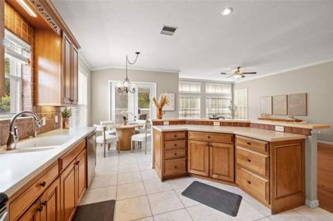 19425 Melody Fair Place, Lutz FL - photo 11 of 45