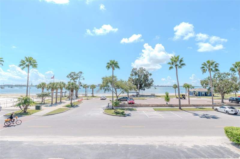 2 bedroom Condominium at 5605 Shore Boulevard #1B, Beachwalk Condo Gulfport, Gulfport — photo 5