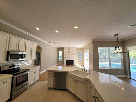 8335 Lake Crowell Circle, Orlando FL - photo 6 of 6