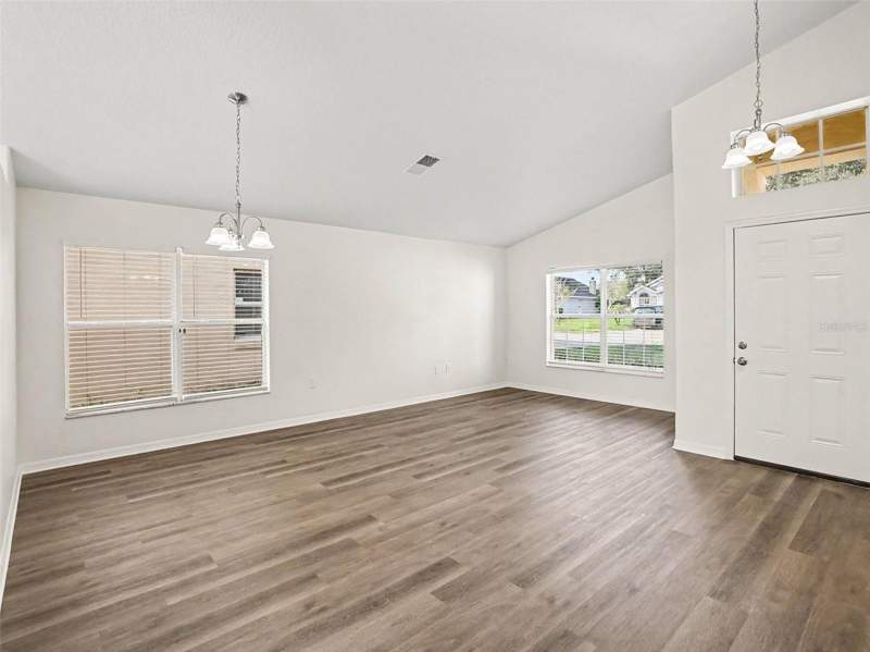 4 bedroom Single Family Residence at 145 Rose Hill Trail, Rose Hill Ph II, Sanford — photo 2