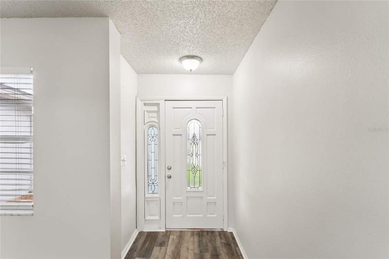 3 bedroom Single Family Residence at 10275 56th Street, Pine Haven II, Pinellas Park — photo 2
